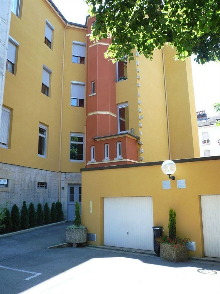 Hotel Terminus - Pizzeria Pizz'A Gogo - Salle De Sport - Face A La Gare Lons-le-Saunier Exterior foto
